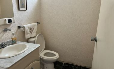 bonita casa con seguridad las 24hrs