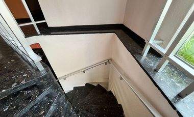 bonita casa con seguridad las 24hrs