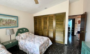 bonita casa con seguridad las 24hrs