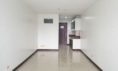 FOR RENT Affordable Studio Unit near SM North EDSA, MRT and Trinoma in Project 6, Quezon City