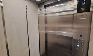 Colinas del Poblado, Excelente Oficina