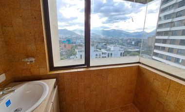 Colinas del Poblado, Excelente Oficina