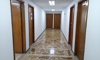 Colinas del Poblado, Excelente Oficina