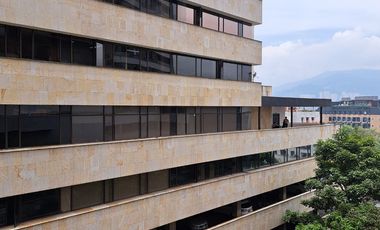 Colinas del Poblado, Excelente Oficina