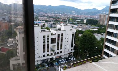 Colinas del Poblado, Excelente Oficina