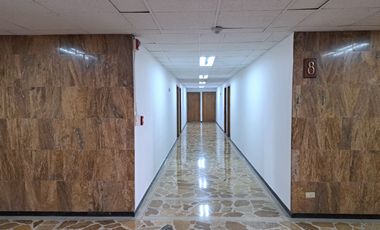 Colinas del Poblado, Excelente Oficina