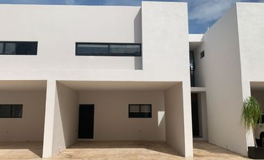 Renta townhouse en Temozón