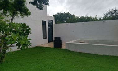 Renta townhouse en Temozón