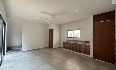 Renta townhouse en Temozón