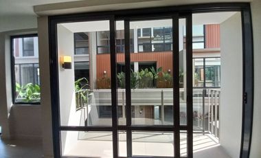 FOR SALE: Stunning 4-Storey Townhouse in Rosevale Estates, Paco, Manila City with 4BR,  3 Car Garage and Modern Amenities!