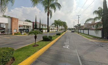 ¡¡¡REMATE HERMOSA Y AMPLIA CASA EN EL ESTADO DE JALISCO!!!