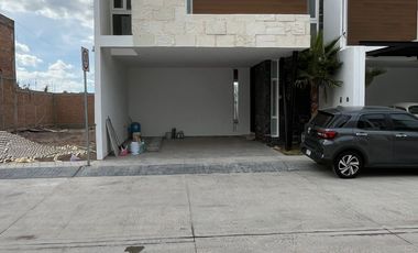 venta casa  EL CAMPANARIO AL NORTE LA MEJOR ZONA DE AGUASCALIENTES PREVENTA DE C