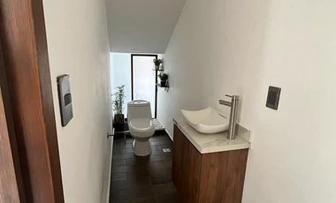 SE VENDE BONITA CASA UBICADO EN FRACCIONAMIENTO LOMAS VERDES