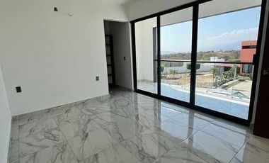 SE VENDE BONITA CASA UBICADO EN FRACCIONAMIENTO LOMAS VERDES