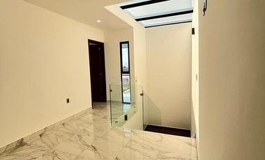 SE VENDE BONITA CASA UBICADO EN FRACCIONAMIENTO LOMAS VERDES