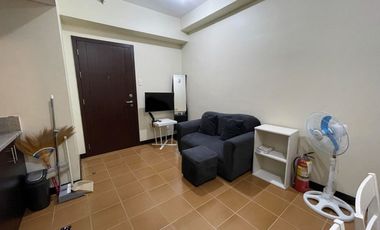 One Bedroom Unit for Lease/Sale in San Lorenzo Place, Chino Roces, Makati City