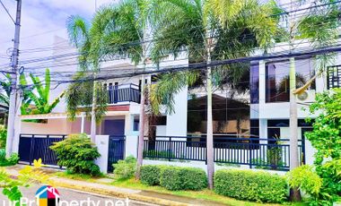 For Sale House and Lot in Banilad Cebu City with 4 Bedroom plus 4 Car Garage