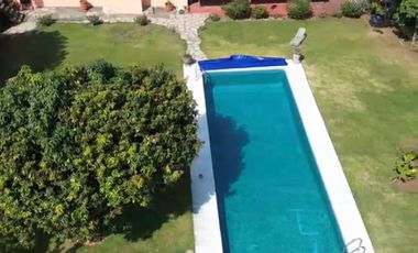 VENTA DE HERMOSA CASA DE 4,000 MTS DE TERRENO EN ZONA RESIDENCIAL DE CUERNAVACA