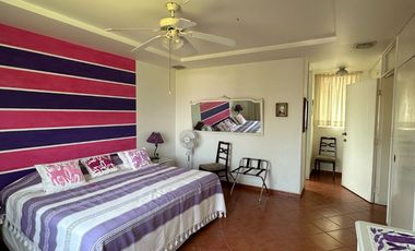 VENTA DE HERMOSA CASA DE 4,000 MTS DE TERRENO EN ZONA RESIDENCIAL DE CUERNAVACA