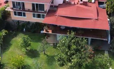 VENTA DE HERMOSA CASA DE 4,000 MTS DE TERRENO EN ZONA RESIDENCIAL DE CUERNAVACA
