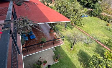 VENTA DE HERMOSA CASA DE 4,000 MTS DE TERRENO EN ZONA RESIDENCIAL DE CUERNAVACA