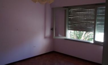 EXCELENTE OPORTUNIDAD QUILMES OESTE PH AMPLIO EXC ESTADO