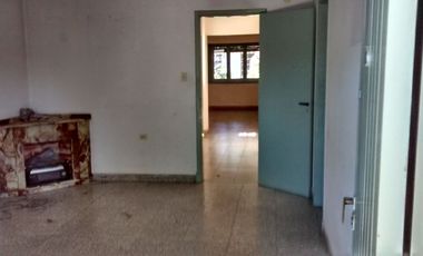 EXCELENTE OPORTUNIDAD QUILMES OESTE PH AMPLIO EXC ESTADO