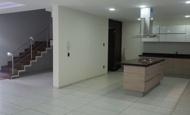 VENTA CASA VISTA PANORAMICA LOMAS VERDES 6TA SECCION