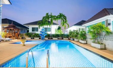 Beautiful and Large 5 Bed 6 Bath, Pool Villa for Sale & Rent Pattaya