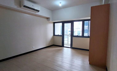 Rent to Own Furnished Studio Unit with Balcony FOR SALE in Salcedo SkySuites Makati