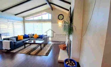 CASA REMODELADA  EN BARRIO RESIDENCIAL DE VALDIVIA Y CERCA DEL HOSPITAL