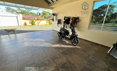 Casa campestre en parcelación con un increíble terreno