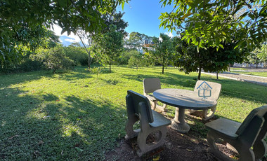 Casa campestre en parcelación con un increíble terreno