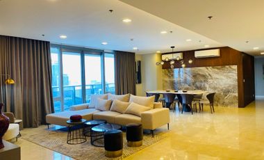 4 Bedroom unit with Den for Sale in The Suites, BGC