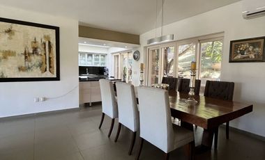 CASA EN VENTA EN LAS CAÑADAS