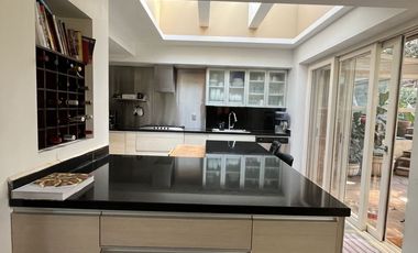 CASA EN VENTA EN LAS CAÑADAS
