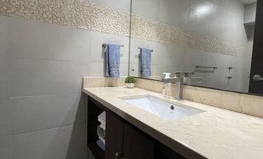 CASA EN VENTA EN LAS CAÑADAS