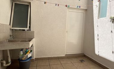 CASA EN VENTA EN LAS CAÑADAS