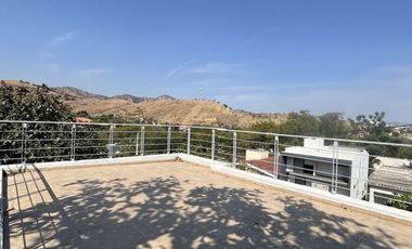 CASA EN VENTA EN LAS CAÑADAS