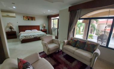 Samborondon, Vendo Hermosa Casa de 4 Dorm. con Piscina