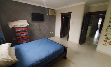 Samborondon, Vendo Hermosa Casa de 4 Dorm. con Piscina