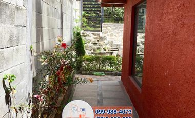 De Venta Hermosa Casa Remodelada con Área Verde, Challuabamba C1025