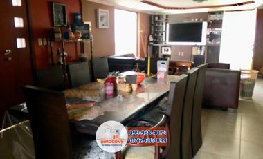 De Venta Hermosa Casa Remodelada con Área Verde, Challuabamba C1025