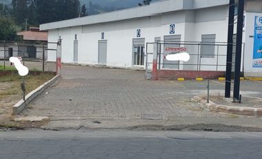 DE OPORTUNIDAD VENTA O ARRIENDO BODEGAS COMERCIALES EN YARUQUI SOBRE LA E-35