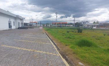DE OPORTUNIDAD VENTA O ARRIENDO BODEGAS COMERCIALES EN YARUQUI SOBRE LA E-35