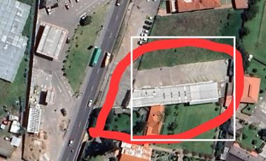 DE OPORTUNIDAD VENTA O ARRIENDO BODEGAS COMERCIALES EN YARUQUI SOBRE LA E-35