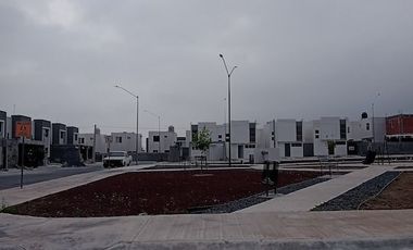 Renta Privada casa Nueva   servicios Arcos del Poniente Garcia N.L.