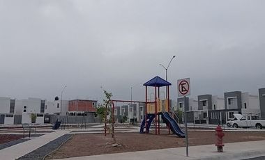 Renta Privada casa Nueva   servicios Arcos del Poniente Garcia N.L.