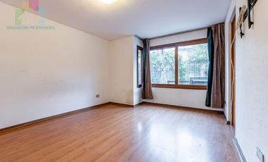 Venta amplia y luminosa casa en Príncipe de Gales La Reina