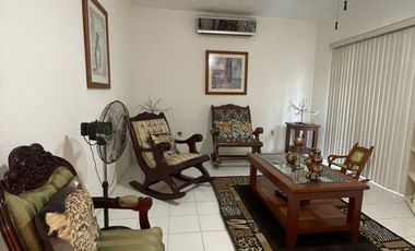 FINCA CON JARDÍN EL ENCANTO en VENTA AV. CENTRAL, COLONIA CAMPESTRE, VERACRUZ, VER. A 2 CUADRAS DEL PUENTE NUEVO VERACRUZ DE LA CARRETERA FEDERAL